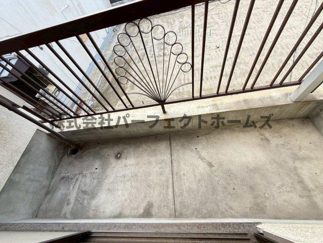 下神田町テラスハウス　賃貸のバルコニー|開放的で明るい空間を演出してくれるバルコニーです