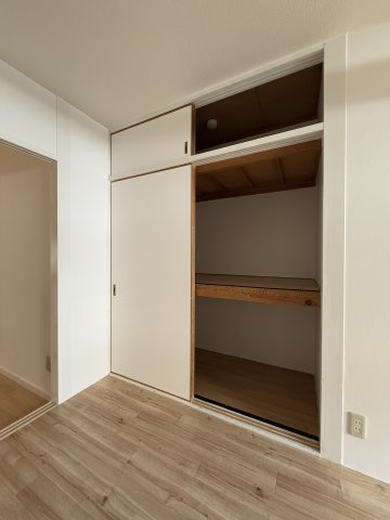 第一エクセルハイムの収納