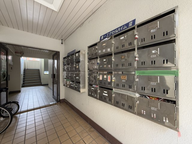 第一エクセルハイムのエントランス