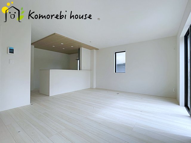 上尾市上　29期　新築一戸建て　グラファーレ　02の居間・リビング|26.2.26　撮影済み