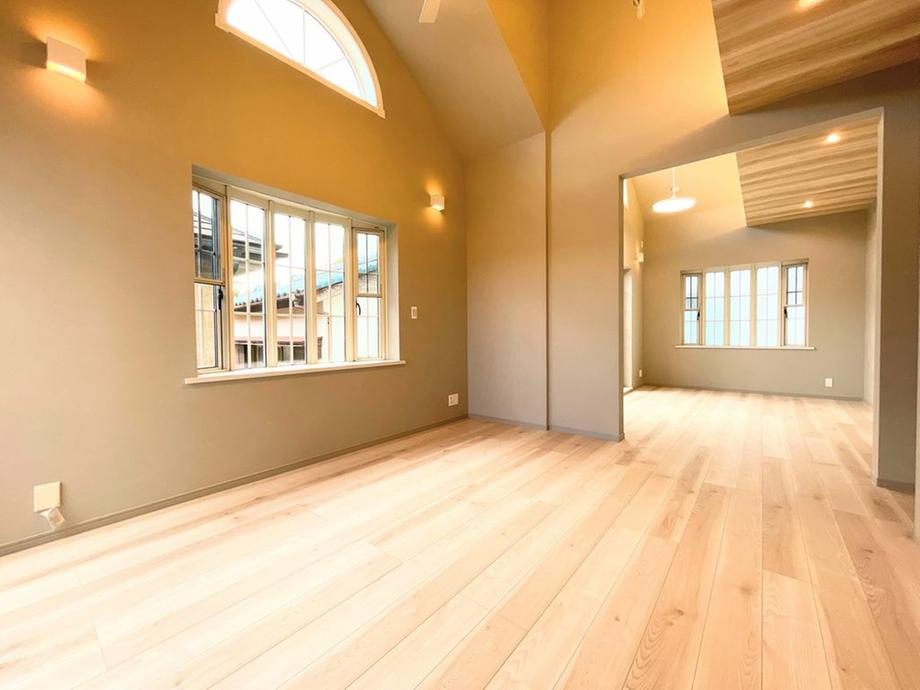 泉区中田南5丁目 中古戸建 5699万円の居間・リビング