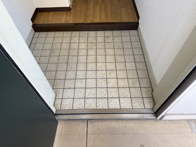 姫路市栗山町の賃貸マンションの玄関