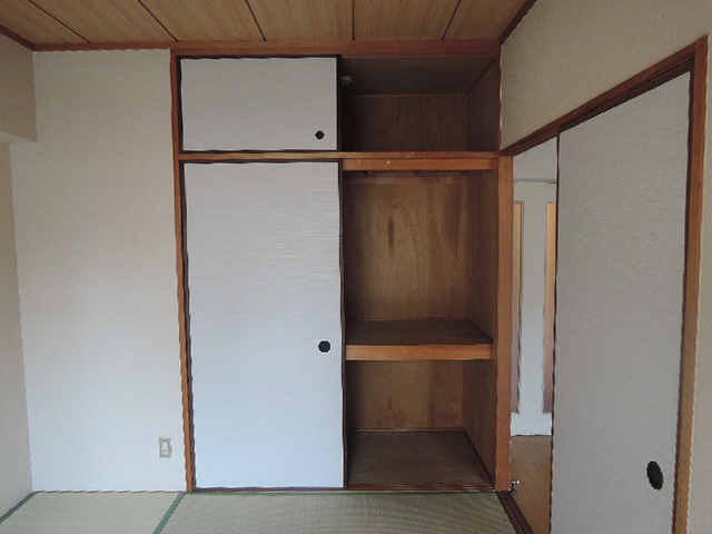 姫路市栗山町の賃貸マンションの収納