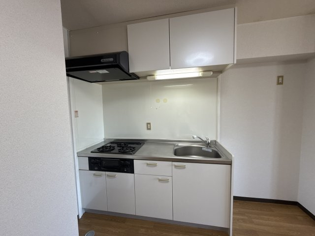 姫路市栗山町の賃貸マンションのキッチン