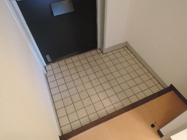 姫路市栗山町の賃貸マンションの玄関