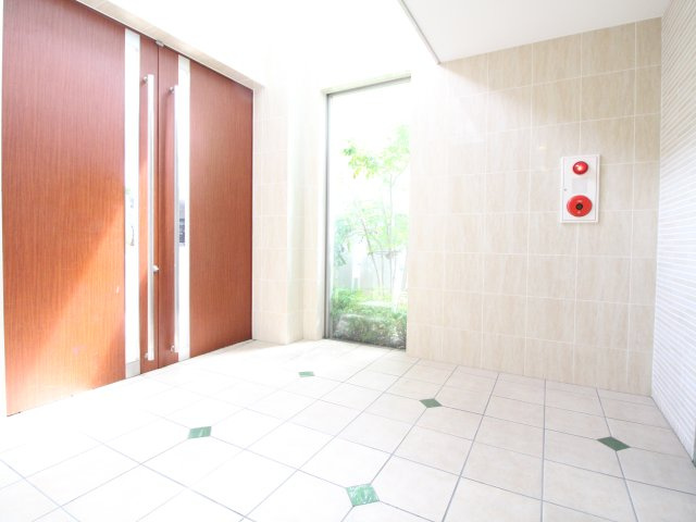 ペリドット長居公園のロビー|毎日通るロビーはこのようになっています