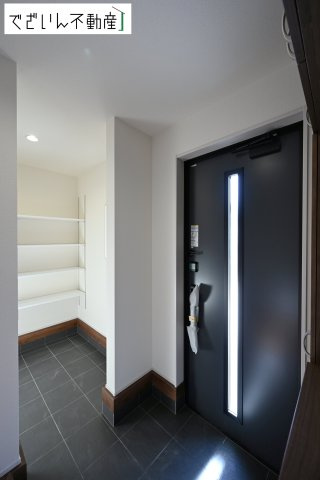 【玄関】 | Livele Garden.S深谷市上柴町西第3　新築住宅 | 現地(2026年2月撮影)