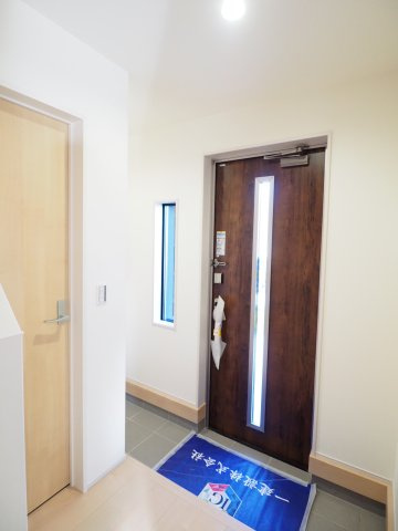 【玄関】 | Livele Garden.S　笹谷大谷地　1号棟