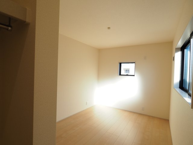 【洋室】 | Livele Garden.S　笹谷大谷地　1号棟