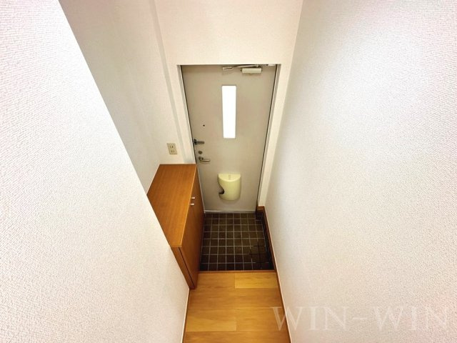 ドリーム・パレスの玄関|イメージ（同建物内別部屋の写真です）