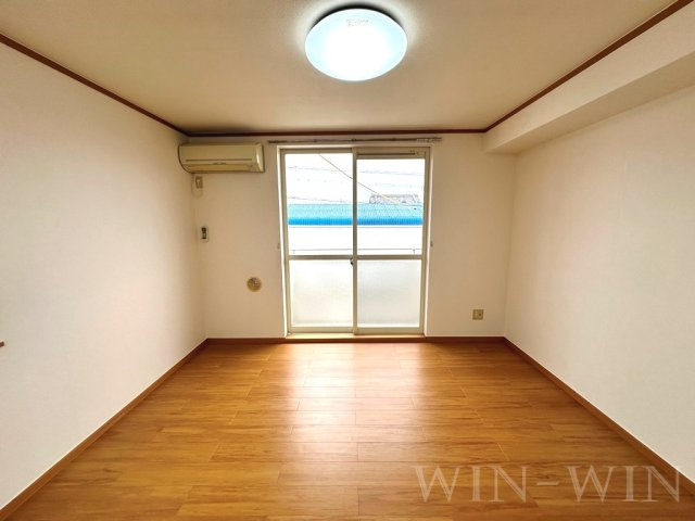 ドリーム・パレスの居間・リビング|イメージ（同建物内別部屋の写真です）