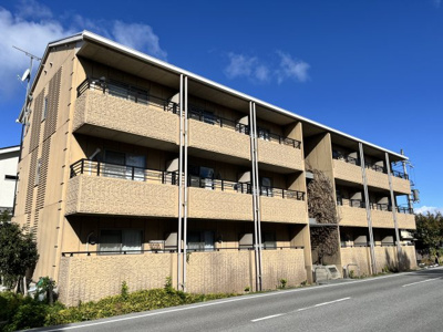 【外観】 | ヴァヤーシェ