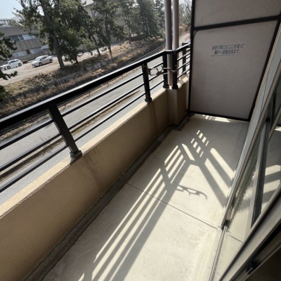 【バルコニー】 | ヴァヤーシェ