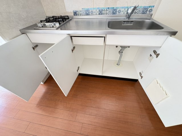 里見サンリビングのキッチン