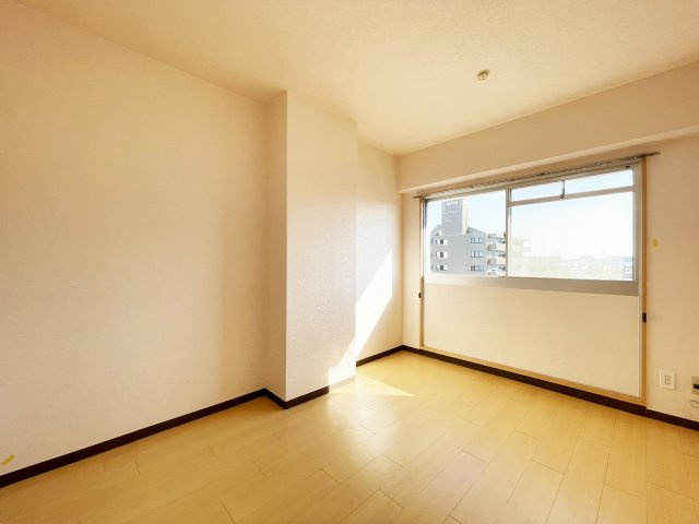 第2コーポ浜田の居間・リビング