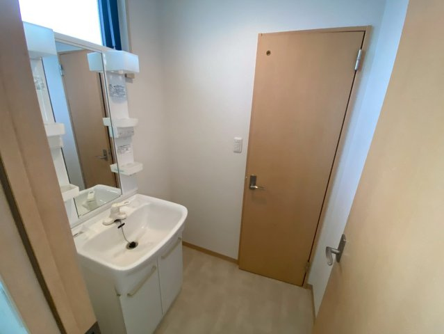 サンハイム原木中山の洗面所