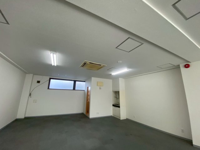 サンハイム原木中山の内装