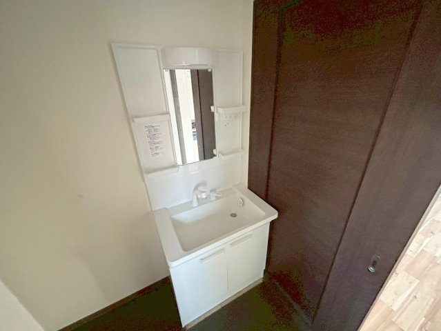 谷田十三マンションの洗面所