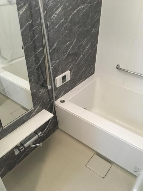 メインステージ元浅草Ⅲの浴室