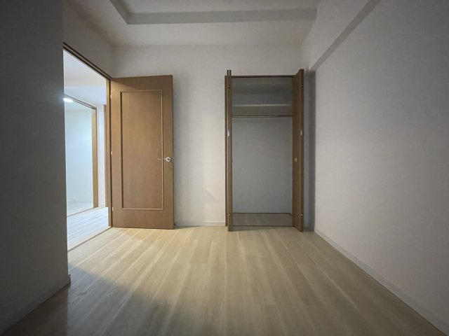 別室参考写真納戸（S）