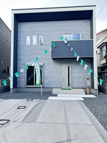 【クライン】宇都宮市宮原 第1期の外観|○今からご覧いただけます○
広々リビングダイニング♪リビングイン階段でご家族のコミュニケーションが捗るプランです♪先ずはお気軽にお問い合わせください(^^)/
