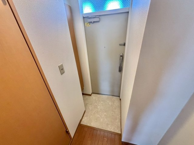 メゾン・サンベリーナの玄関