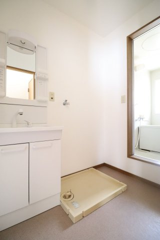 プロヴァンスⅡ【キャンペーン対象物件】の洗面所