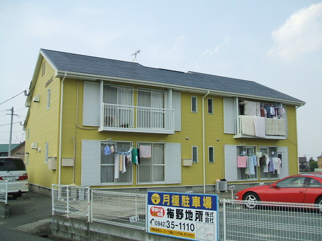 プロヴァンスⅡ【キャンペーン対象物件】の駐車場|駐車場に車を止められます