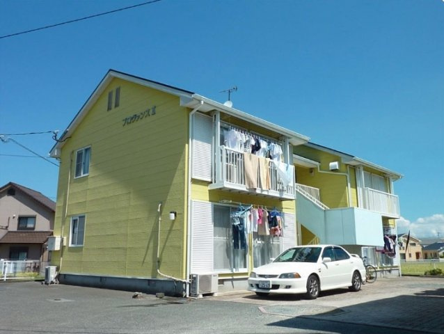 プロヴァンスⅡ【キャンペーン対象物件】の外観|建物外観を気になさる方へ、見た目の良い物件です