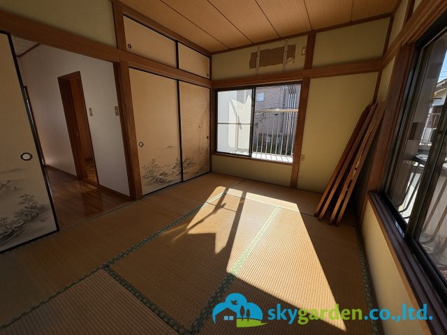 茅ヶ崎市萩園 中古一戸建の和室|2階の和室