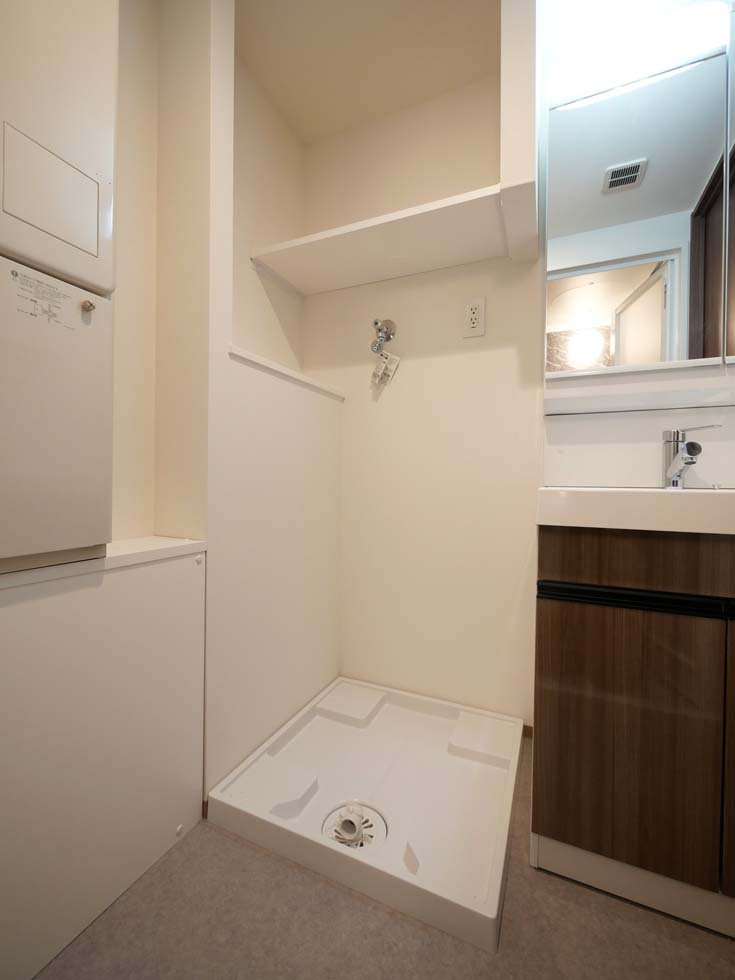 コンポジット渋谷本町の内装