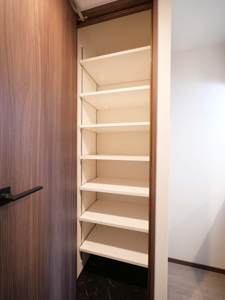 コンポジット渋谷本町の内装