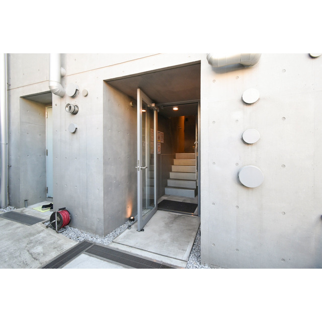 ＰＡＳＥＯ新宿三丁目Ⅰのエントランス|ゆとりのあるエントランスです