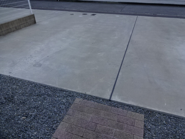 ラパンの駐車場