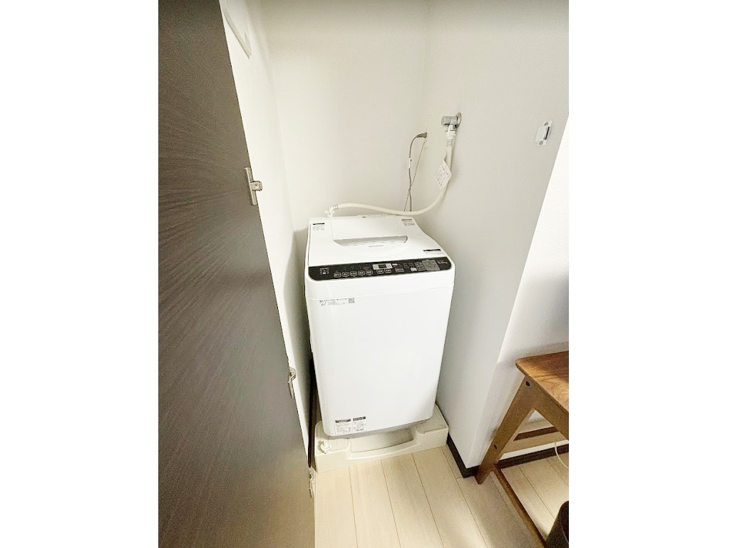 ジェノヴィア渋谷笹塚スカイガーデンの内装|明るい色調の室内です