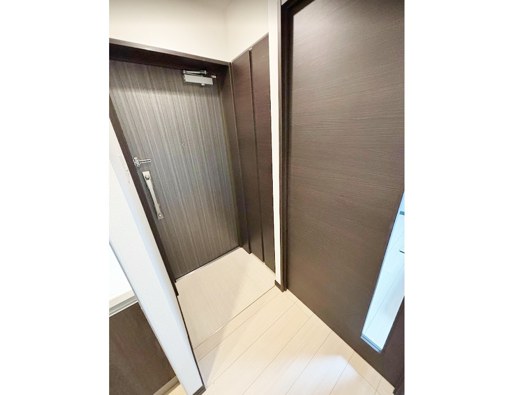 ジェノヴィア渋谷笹塚スカイガーデンの内装|明るい室内です