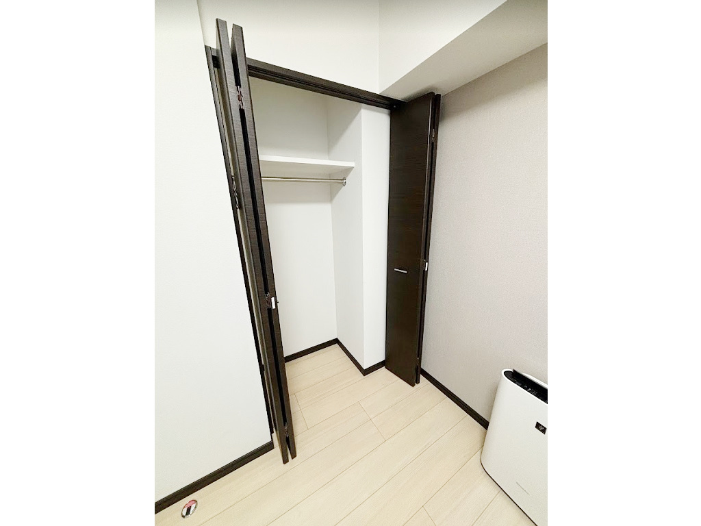 ジェノヴィア渋谷笹塚スカイガーデンの内装|明るい室内です