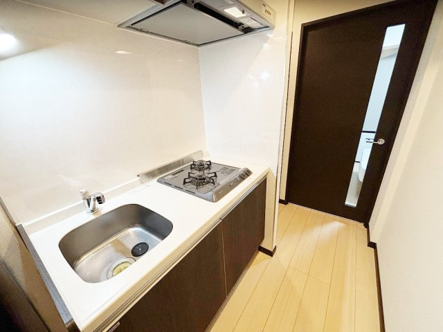 ジェノヴィア渋谷笹塚スカイガーデンの内装|明るい室内です