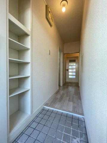 シャトー押部の玄関