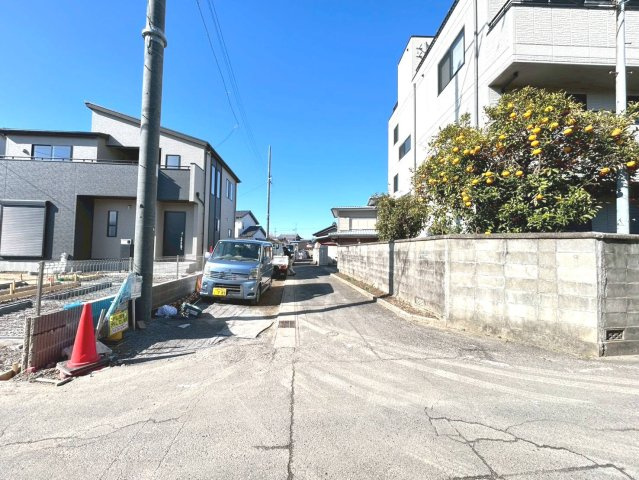 【商談中】ブルーミングガーデン　一宮市萩原町西宮重　全3区画分譲の前面道路含む現地写真|■前面道路　■ヤマダ不動産　株式会社リライフ　
■夢のマイホーム購入をフルサポートします！