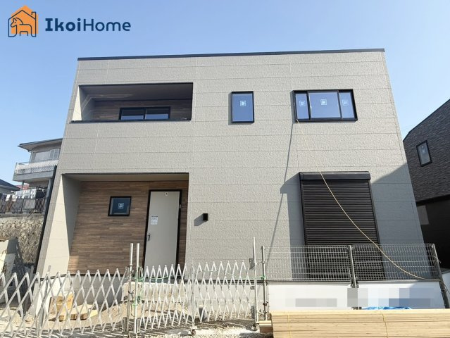 明石市太寺天王町　4号棟　新築戸建の外観|開発エリアで新築が立ち並ぶ人気の人丸小学校区！明石駅徒歩18分！嬉しいオール電化住宅です！