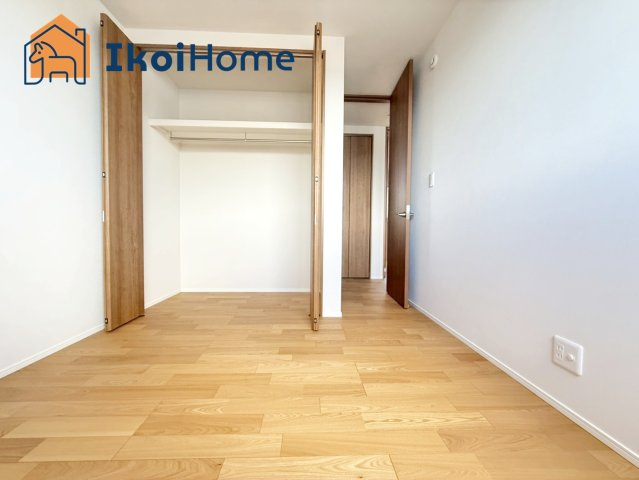 明石市太寺天王町　4号棟　新築戸建の寝室|◆同社施工例◆年中無休：当日予約可●収納スペースも広く、荷物が多くなりやすいお子様なども安心です