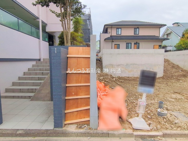 メルディアよもぎ台の前面道路含む現地写真