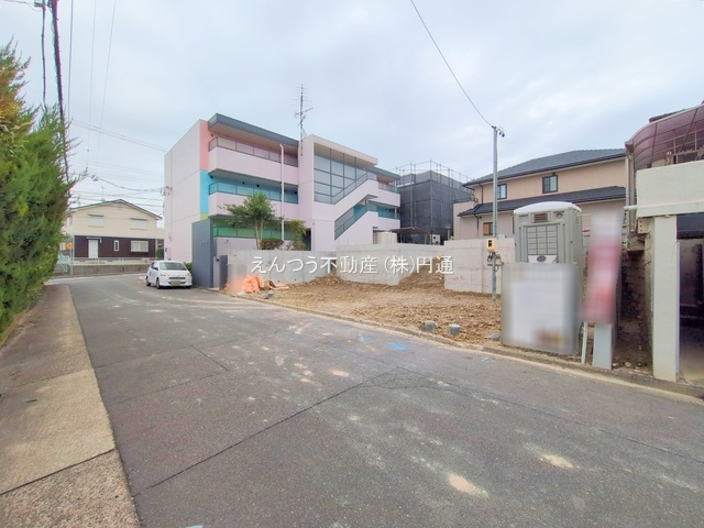 メルディアよもぎ台の前面道路含む現地写真