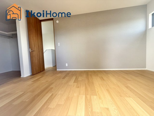 明石市太寺天王町　5号棟　新築戸建の子供部屋|◆同社施工例◆注意。カーテン・カーテンレールは付いておりません。弊社にご相談ください。