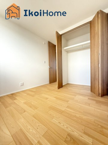 明石市太寺天王町　5号棟　新築戸建の内装|◆同社施工例◆フロアーコーティング・エアコン・壁掛けテレビ・などを住宅ローンに組込む事も可能です