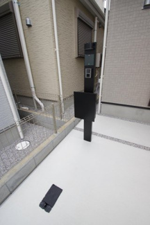 【外観：施工例】 | 郵便受け、散水栓