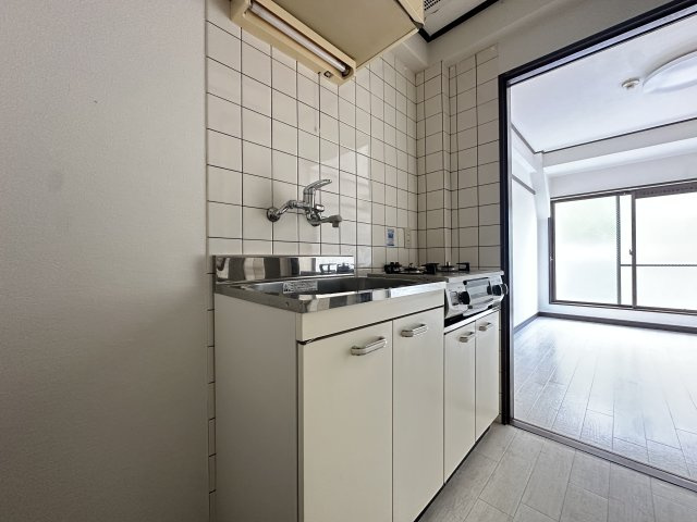 メゾンリファインのキッチン