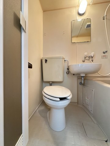 メゾンリファインのトイレ