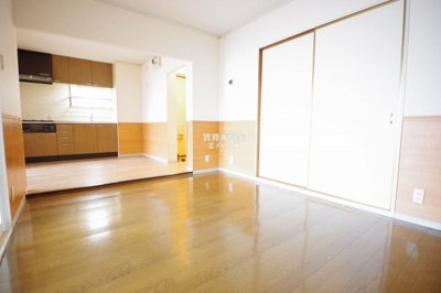 【居間・リビング】 | ボアクレールA | リビングです